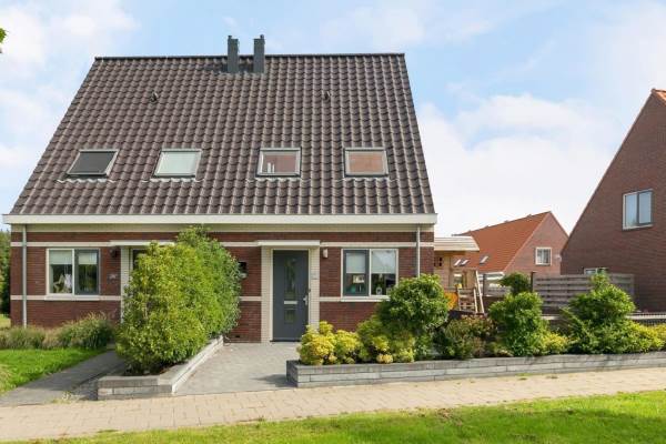 Woning Vierhuisterweg 26 Surhuisterveen