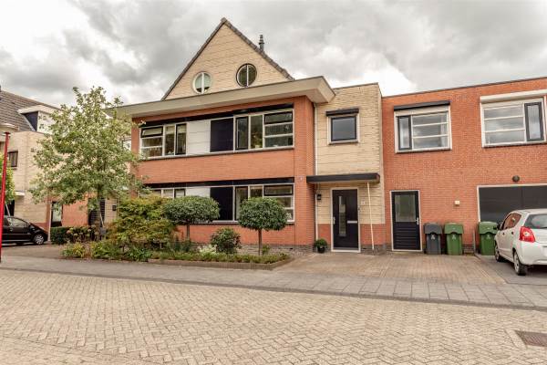 Woning Slauerhoffstraat 18 Oud-Beijerland