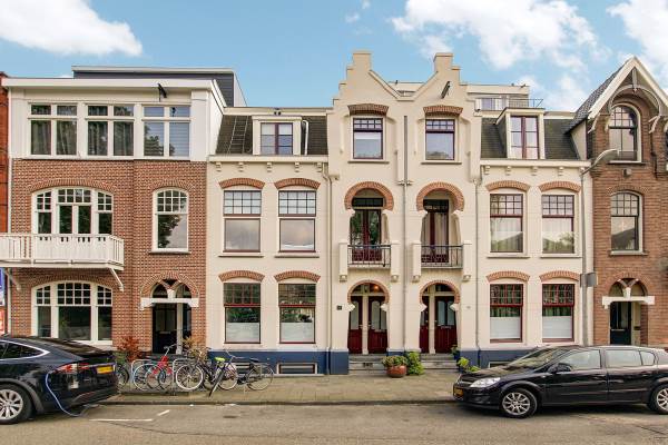 Woning Linnaeuskade 17 Amsterdam