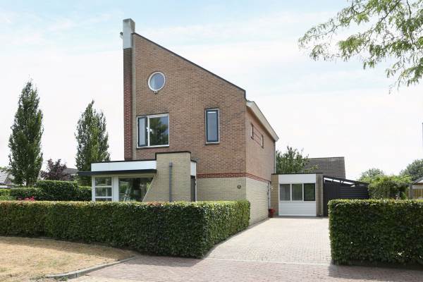 Woning Zwanebloem 12 Marknesse