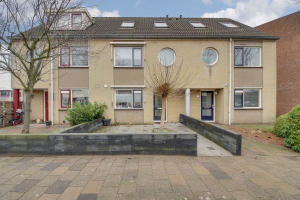 Woning Schouwenaarsstraat 2 Beverwijk
