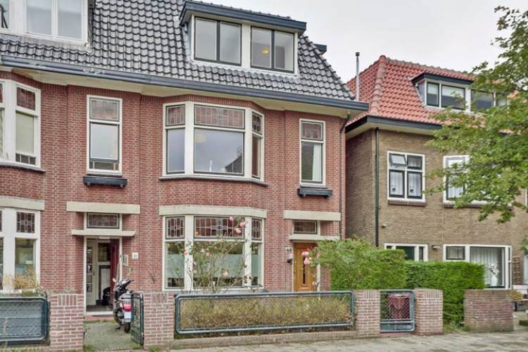 Woning Bloemistenlaan 48 Leiden