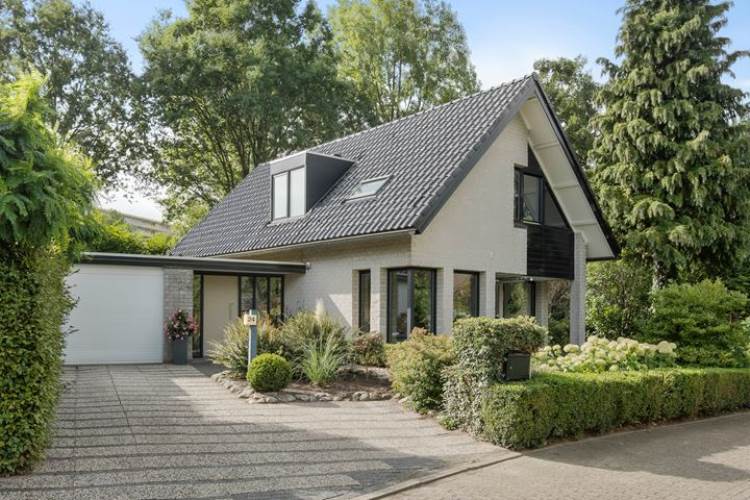 Woning Buitenes 24 Assen
