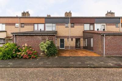 Woning Esdoornstraat 23 Spijkenisse