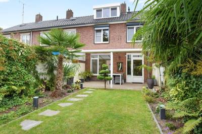 Woning Charlotte van Bourbonstraat 15 Weert