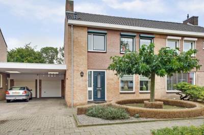 Woning Pastoor Knippenberghstraat 21 Helden