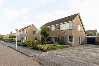 Woning Platohôf 7 Stiens