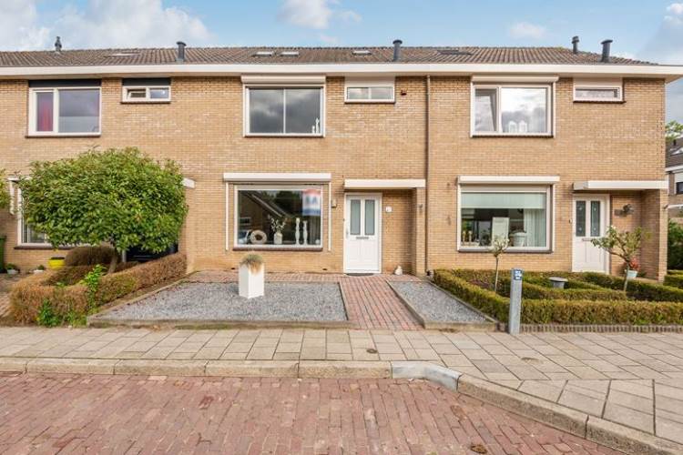 Woning Robiniahof 11 's-Gravenpolder