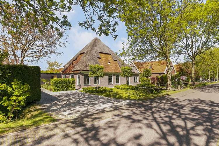 Woning Dorpsstraat 1 Zwaag