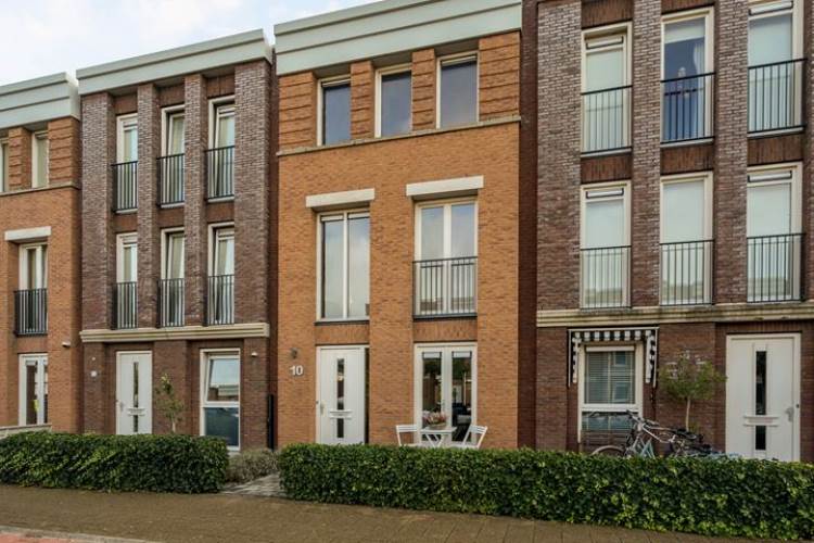 Woning Moeder Teresalaan 10 Hellevoetsluis