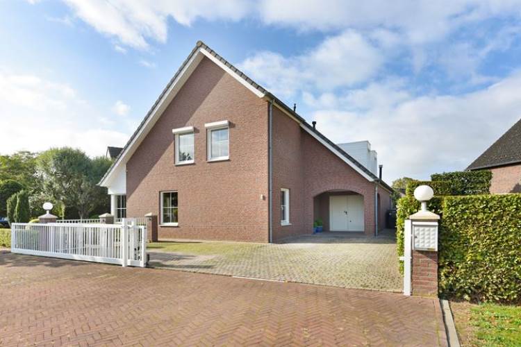 Woning Spoorstraat 2 Echt