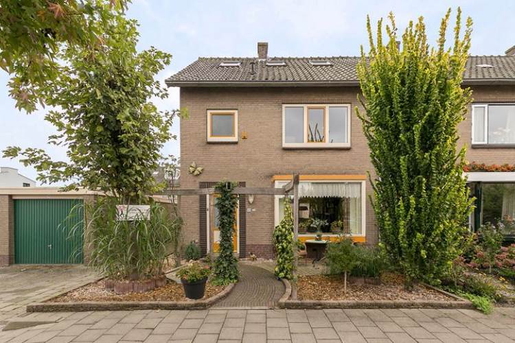 Woning IJsselstraat 19 Alphen aan den Rijn