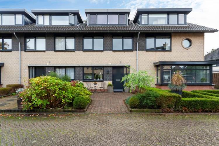 Woning Adelaarsvaren 45 Bergschenhoek