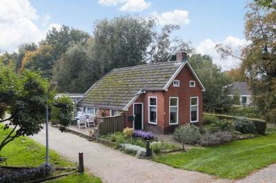 Woning Kanaal B ZZ 93 Emmer-Compascuum