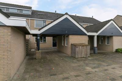Woning Esdoornhof 132 Kampen