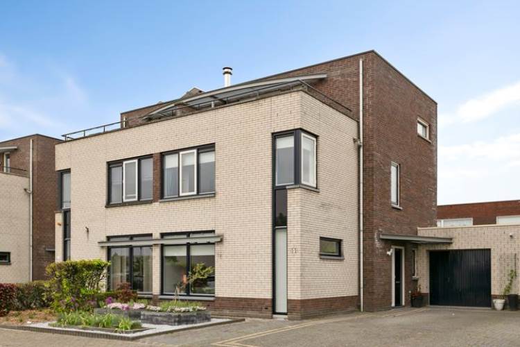 Woning Sas van Gentstraat 11 Tilburg