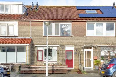 Woning Anna Reynvaanstraat 9 Heemskerk