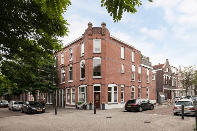 Woning Prins Frederik Hendrikstraat 1 Schiedam