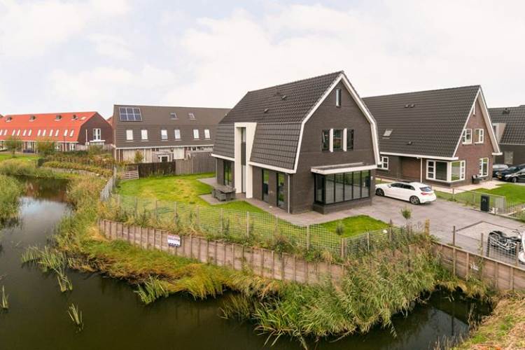 Woning van Veenweg 71 Heerhugowaard