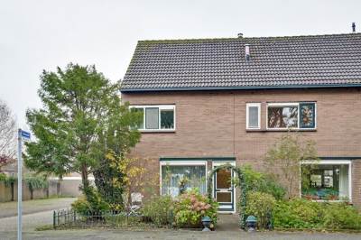 Woning Seevank 64 Zwanenburg