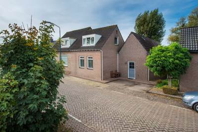 Woning Oude Kerkstraat 77 Standdaarbuiten