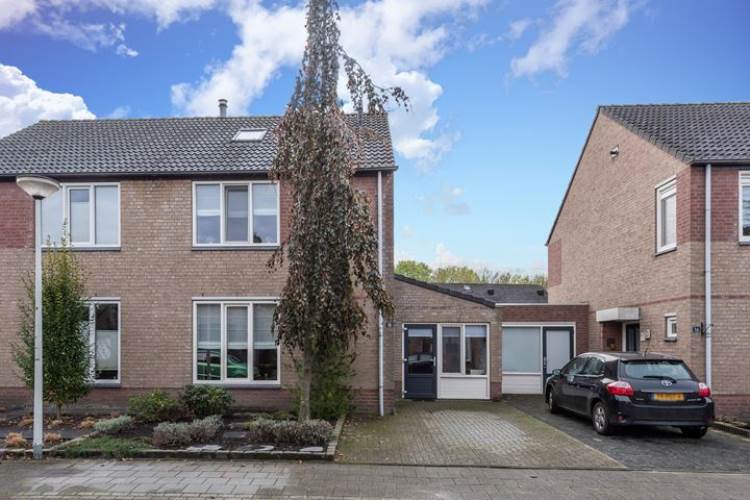 Woning Meester Theelenstraat 18 Helenaveen