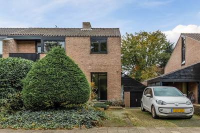 Woning van Oldenbarneveltlaan 44 Eindhoven