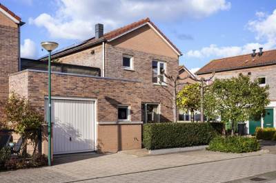 Woning Varenmos 32 Houten