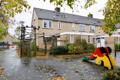 Woning Wethouder van Damlaan 13 Wilnis