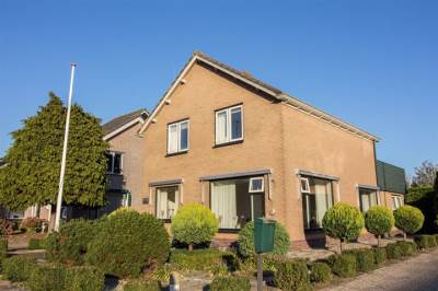 Woning Pastoor Suidgeeststraat 7 Venhuizen
