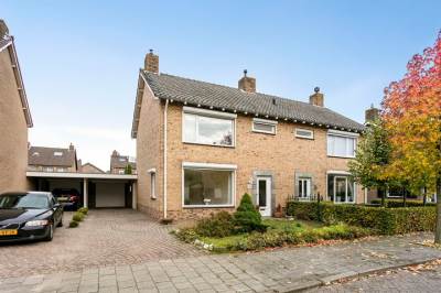 Woning Van Maerlantlaan 16 Roosendaal