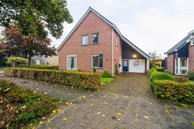 Woning Esdoornlaan 15 Rouveen