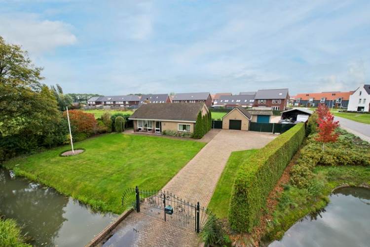 Woning van Heemstraweg 49a Beneden-Leeuwen