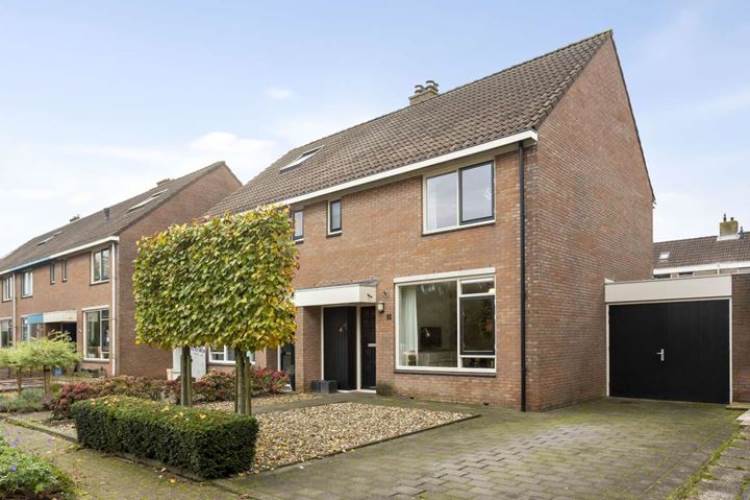 Woning De Katuil 11 Waarland