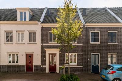 Woning Veenoever 12 Roelofarendsveen