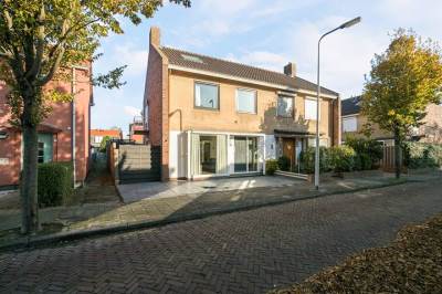 Woning Burgemeester Hermansstraat 2B Rijnsburg