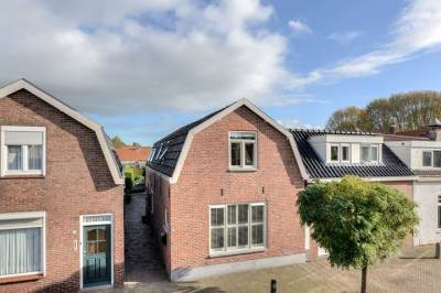 Woning Oranjestraat 25 Raamsdonksveer