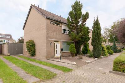 Woning van Bergenstraat 8 Geertruidenberg