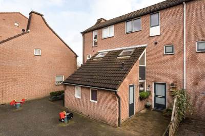 Woning Uivernest 22 Huissen