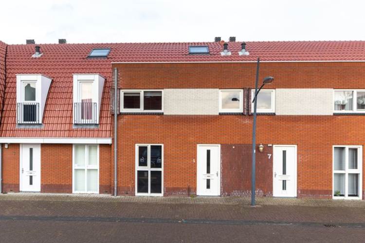 Woning M. Kropholler-Staalstraat 5 Assendelft