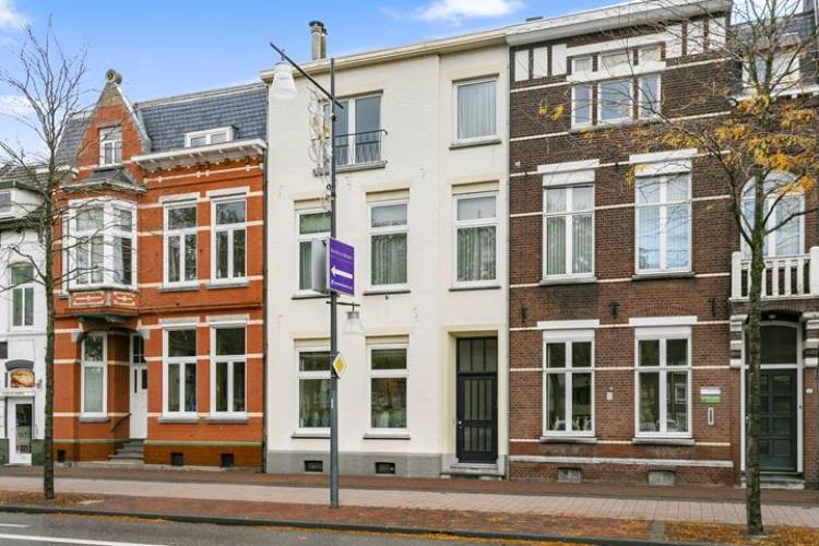 Woning Wilhelminaplein 15 Roermond