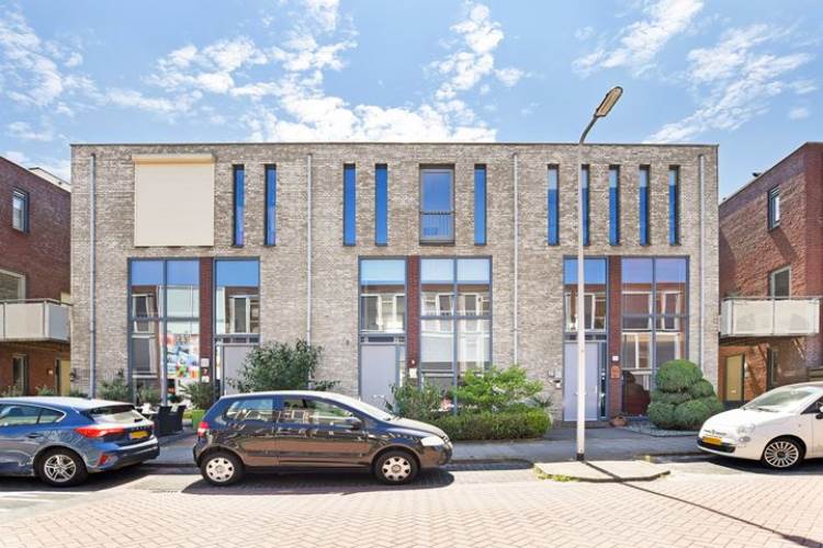 Woning Vroonhoevelaan 9 Alphen aan den Rijn