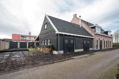 Woning Onwaardsedijk 12 Dirksland