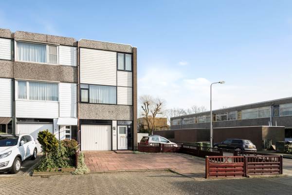 Woning Jan Ligthartstraat 70 Lekkerkerk