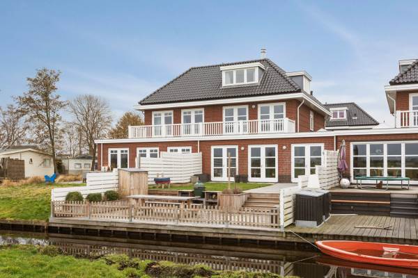 Woning Prins Willem-Alexanderlaan 53 Kaag