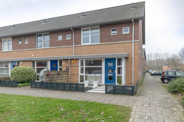 Woning A. Roland Holststraat 4 Almere