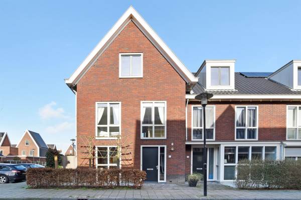 Woning Rechtsbuitenstraat 1 Kudelstaart