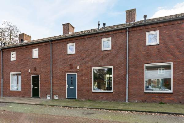 Woning van der Duyn van Maasdamstraat 7 Breda