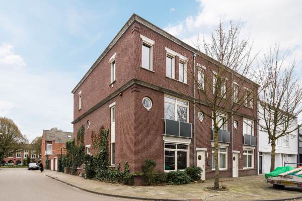 Woning Burgemeester van de Mortelstraat 23 Tilburg