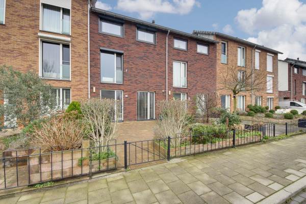 Woning Vuursteen 66 Heemskerk